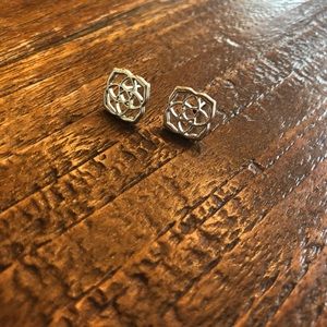 Kendra Scott Logo Earrings - Silver